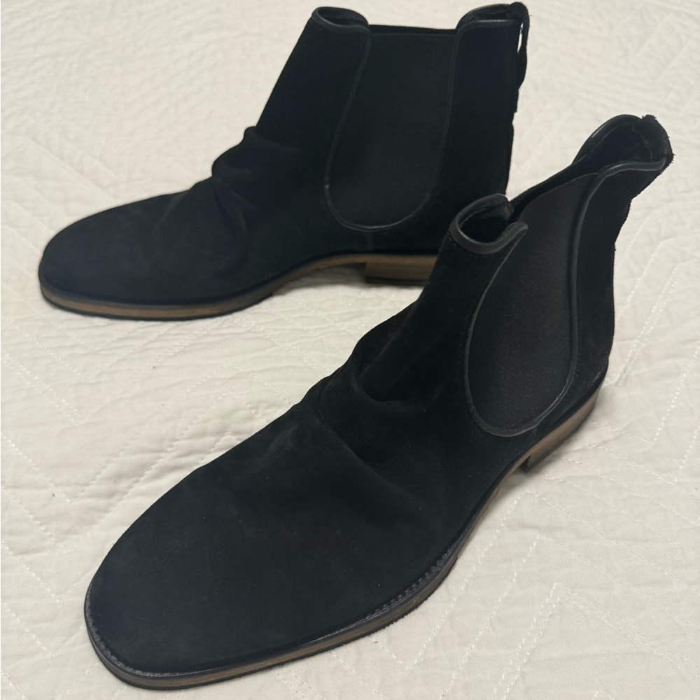Gravitypope, “Pascal 21”, black Chelsea boots. Size 40